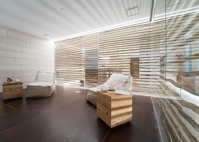 Th فندق كورمايور